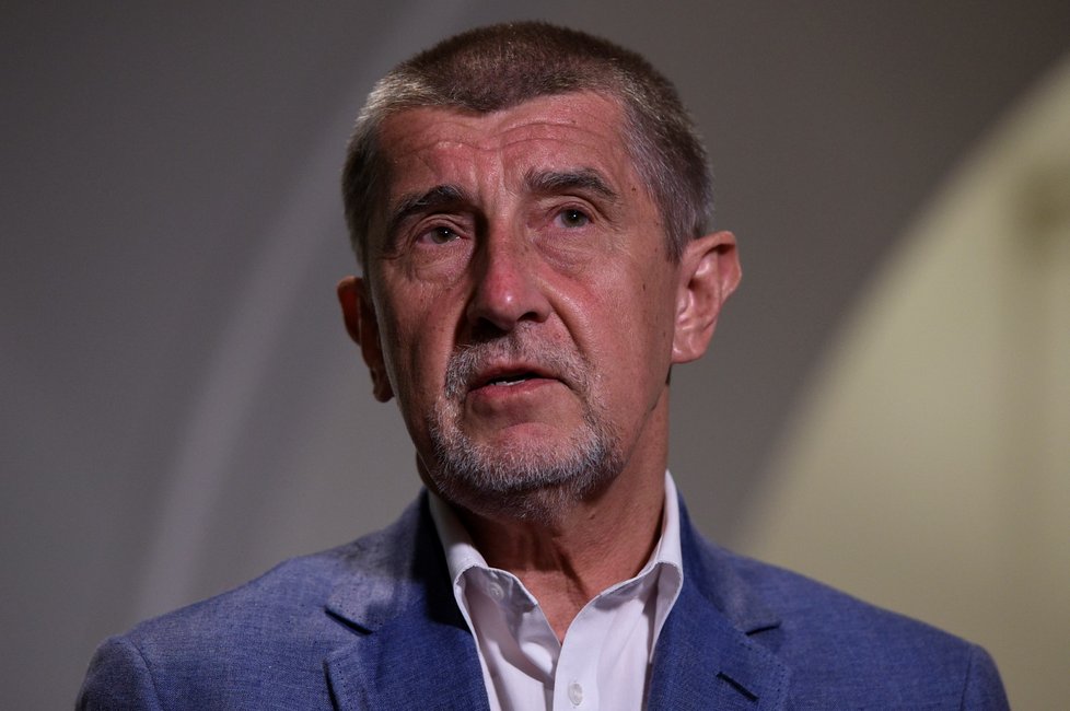 Andrej Babiš na tiskové konferenci oznamuje krach jednání mezi hnutím ANO a ČSSD o společné vládě.