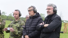 Premiér Andrej Babiš (ANO) na armádní vizitě (3. 5. 2019)