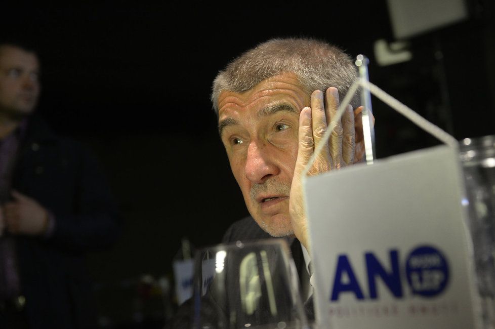 Vicepremiér Andrej Babiš ve volebním štábu hnutí ANO