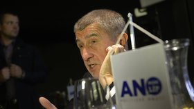 Vicepremiér Andrej Babiš ve volebním štábu hnutí ANO