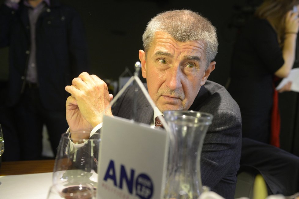 Vicepremiér Andrej Babiš ve volebním štábu hnutí ANO