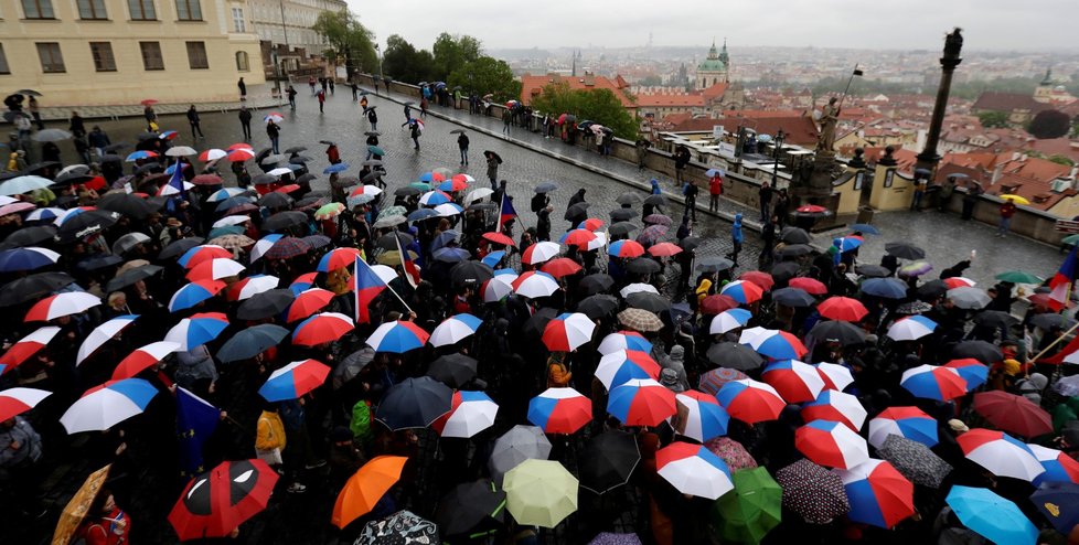 Protest proti Andreji Babišovi a Marii Benešové v Praze (29. 4. 2019)