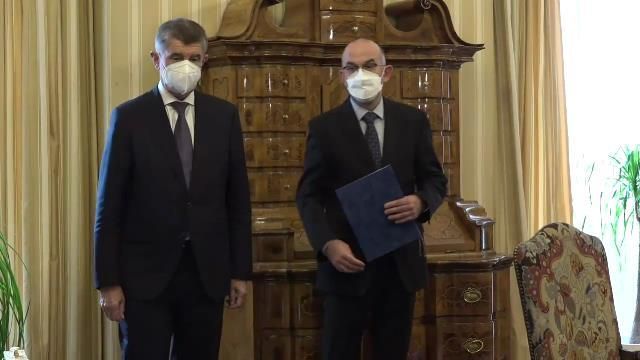 Prezident Miloš Zeman jmenoval Jana Blatného (za ANO) za přítomnosti premiéra Andreje Babiše (ANO) novým ministrem zdravotnictví (29. 10. 2020).