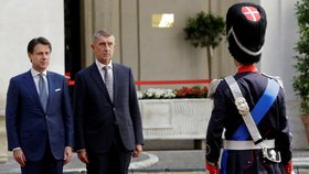 Italský premiér Giuseppe Conte a jeho český protějšek Andrej Babiš (28. 8. 2018)