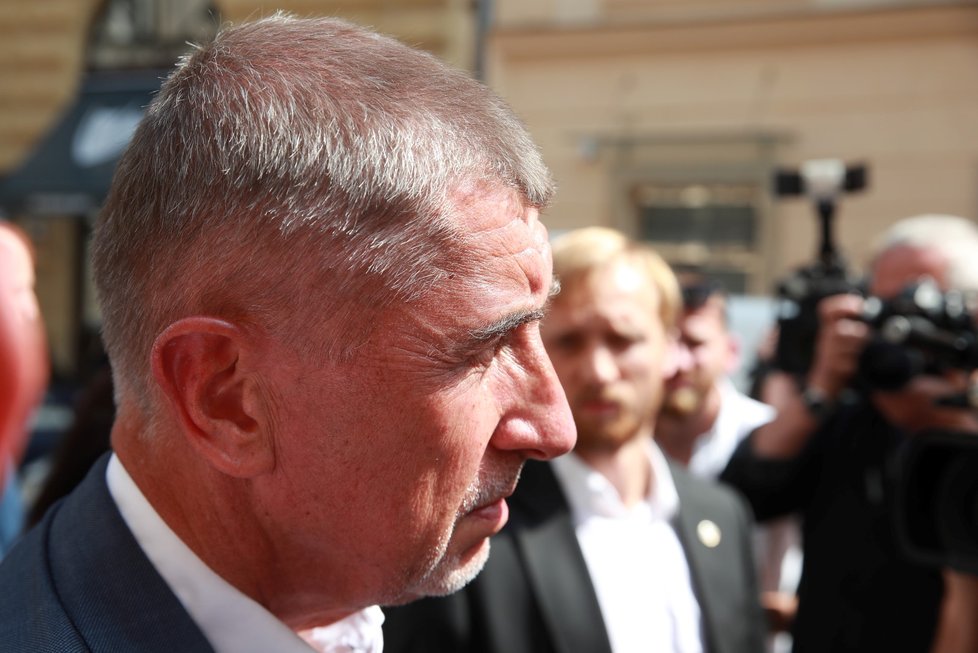 Premiér Andrej Babiš (ANO) po návštěvě předsednictva ČSSD