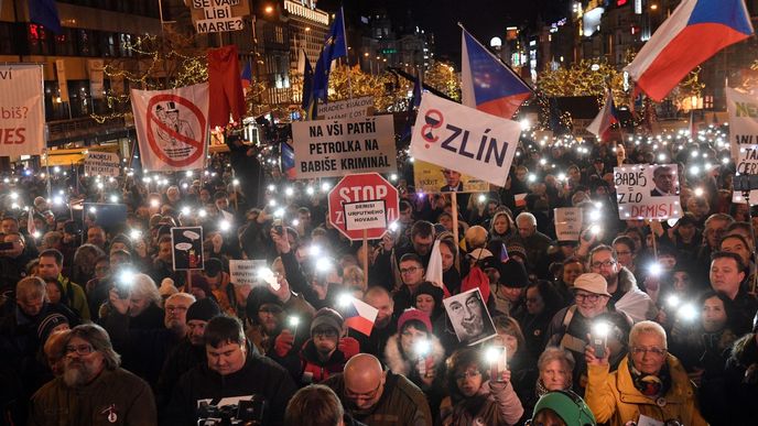 Demonstrace na Václavském náměstí za odstoupení premiéra Andreje Babiše (10. 12. 2019)