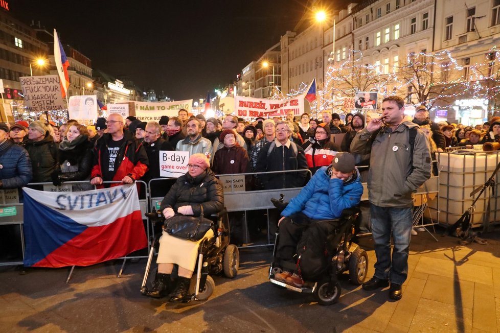 Demonstrace na Václavském náměstí za odstoupení premiéra Andreje Babiše (10. 12. 2019)