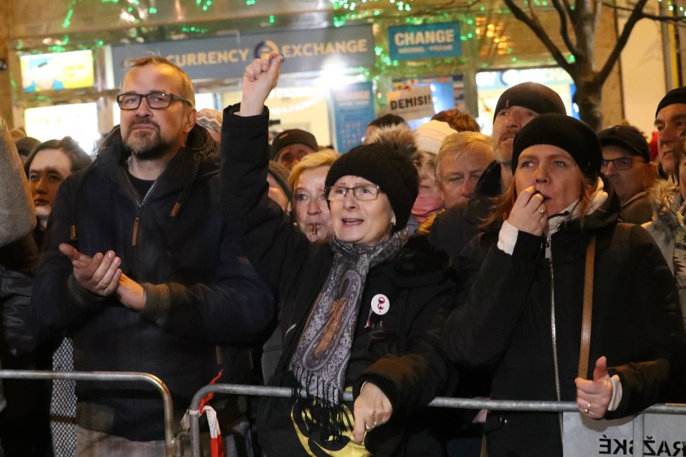 Demonstrace na Václavském náměstí za odstoupení premiéra Andreje Babiše (10. 12. 2019)