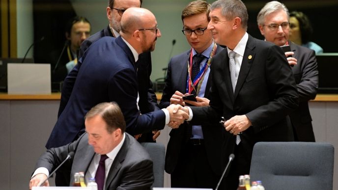 Andrej Babiš zdraví prezidenty a premiéry zemí Evropské unie.