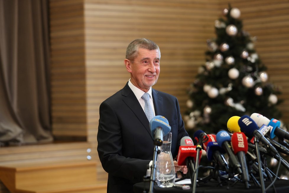 Expremiér Andrej Babiš (ANO) v Průhonicích poté, co soud rozhodl o jeho nevině. (9. 1. 2023)