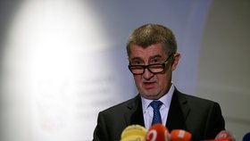 Premiér Andrej Babiš (ANO) ve Sněmovně promluvil a kauze Čapí hnízdo