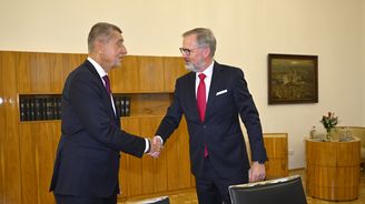 Jana Bendová: Babišova zrada střídá Fialovu bídu, Pavel uráží českou státnost. Tak si tu žijeme a spíláme Jana Bendová: Babišova zrada střídá Fialovu bídu, Pavel uráží českou státnost. Tak si tu žijeme a spíláme