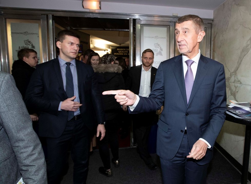 Andrej Babiš na premiéře filmu Kvítek Mandragory.