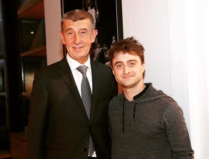 Premiér Andrej Babiš s představitelem Harryho Pottera, hercem Danielem Radcliffem