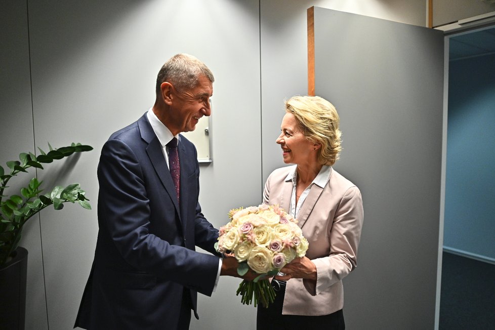 Premiér Babiš v Bruselu se šéfkou Evropské komise von der Leyenovou (28. 7. 2019)