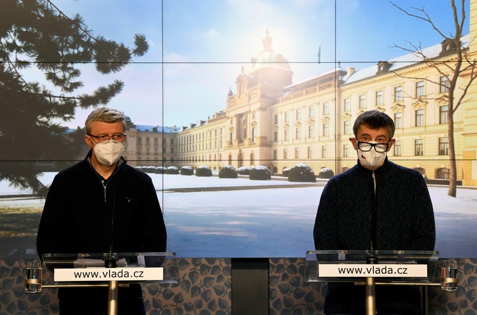 Premiér Andrej Babiš (ANO) na tiskové konferenci po jednání s ministry a hejtmany (13.2.2021)