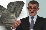 Andrej Babiš tvrdí, že klíčová povolení na těžbu lithia zatím vydána nejsou. Australané mezitím připravují průzkumné vrty (4.10.2018).