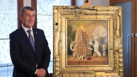 Do sbírek v Elysejském paláci se zařadil i dárek od Babiše. Obraz nechal Babiš pro Macrona namalovat při příležitosti oslav 100. výročí skončení první světové války.