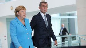 Společná schůzka německé kancléřky Angely Merkelové a českého premiéra trvala v německém kancléřství více než hodinu. Po té se oba přesunuli na tiskovou konferenci (5. 9. 2018)