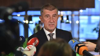 Babiš: Úřady by od ledna měly zrušit 1327 pracovních míst 