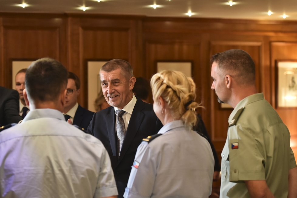 Premiér Andrej Babiš se setkal i s českými vojáky.