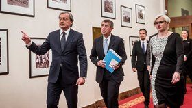 Sprcha raket na Sýrii „zasáhla“ i Česko. Babiš: Úder byl nevyhnutelný