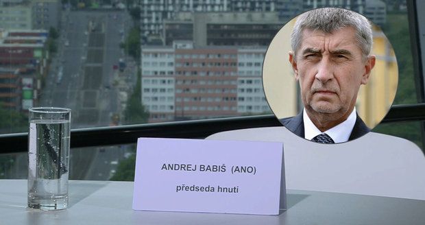 Babiš dal znovu košem Moravcovi. Nepřišel prý kvůli nemoci v rodině