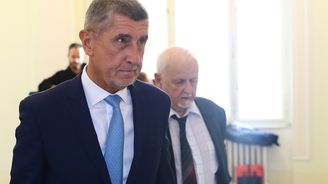 Babiš napadal soudní znalce: Podvodník a polistopadový kartel. Právní analýza druhého dne procesu