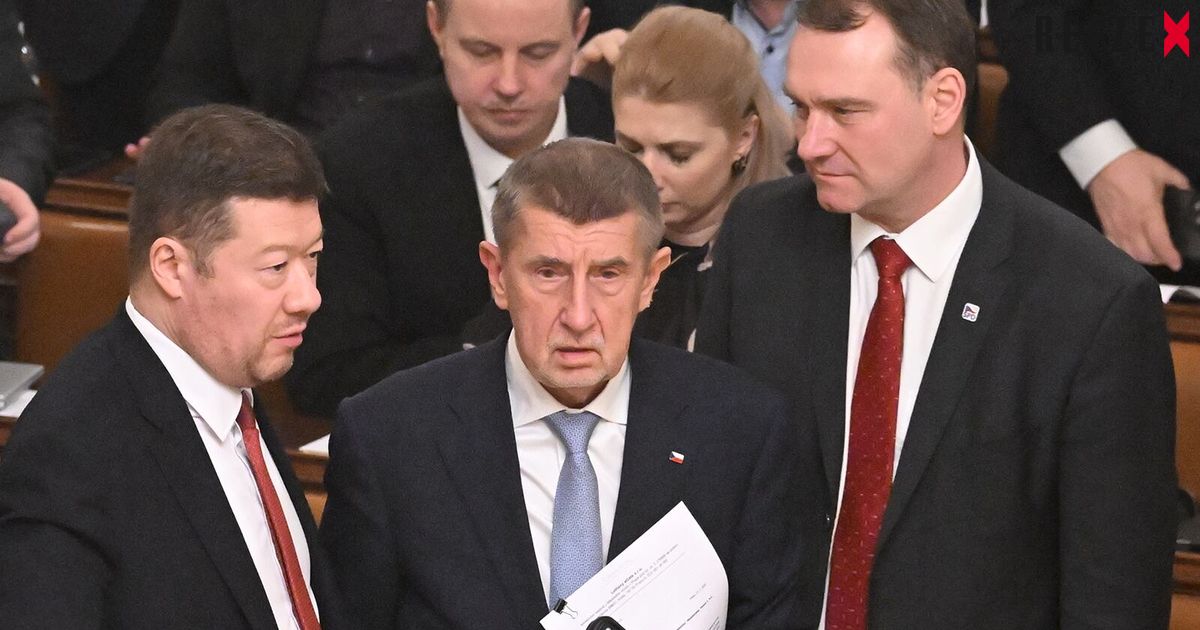 Besídka zvláštní školy: Vláda i celý náckomoušský blok trpí pandemií ztráty paměti, orientace i rozumu
