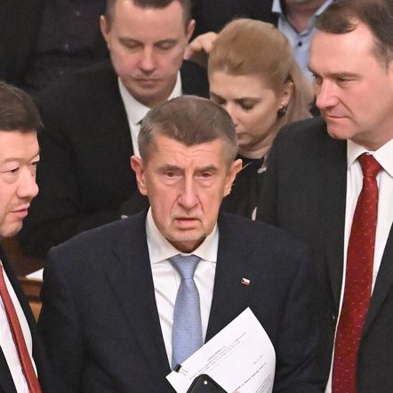 Babiš Senát neovládne. S Okamurou si jdou tvrdě po krku, Macinka vycouval Babiš Senát neovládne. S Okamurou si jdou tvrdě po krku, Macinka vycouval