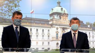 Česko vyhostilo dva ruské diplomaty spojené s vymyšlenou kauzou ricin. Moskva hrozí odplatou