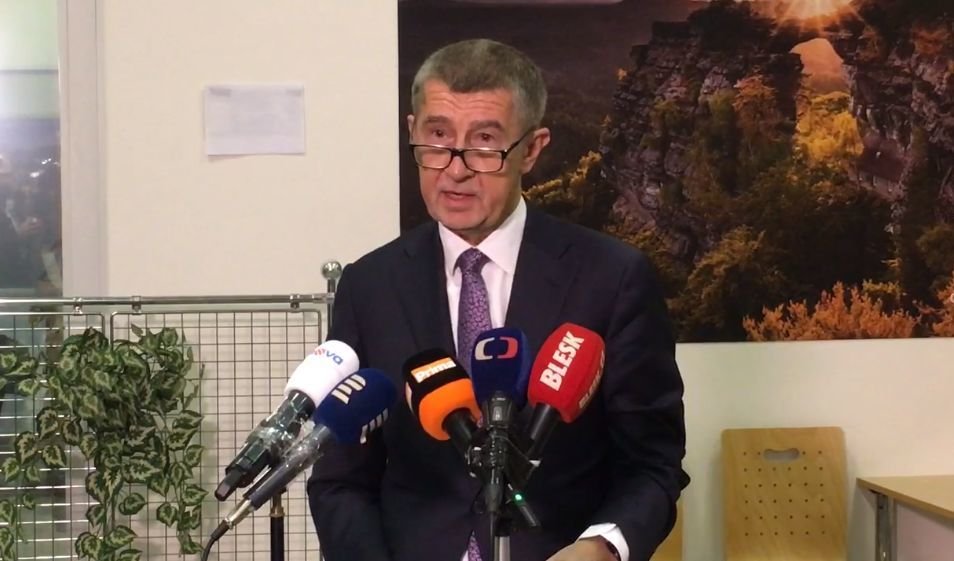 Premiér Andrej Babiš (ANO) před odletem do Izraele (22. 1. 2020)