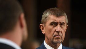 Český premiér Andrej Babiš podal žalobu na vydavatele nejčtenějšího slovenského listu Nový Čas za článek z rozhovoru s bývalým příslušníkem československé Státní bezpečnosti (StB) Jánem Sarkocym, který Babiše označil za vědomého spolupracovníka StB.