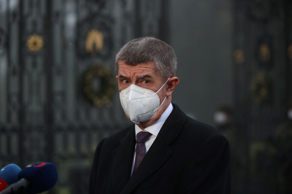 Premiér Andrej Babiš (ANO) byl na novoročním obědě s prezidentem Milošem Zemanem. Pak měl tiskovou konferenci (3. 1. 2021) Premiér Andrej Babiš (ANO) byl na novoročním obědě s prezidentem Milošem Zemanem. Pak měl tiskovou konferenci (3. 1. 2021)