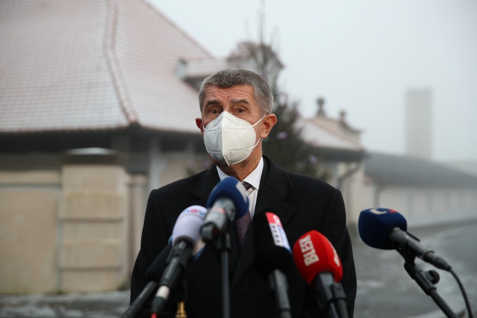 Premiér Andrej Babiš (ANO) byl na novoročním obědě s prezidentem Milošem Zemanem. Pak měl tiskovou konferenci. (3. 1. 2021)