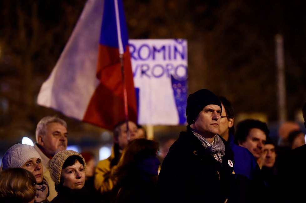 Protestní akce za odstoupení premiéra Andreje Babiše (ANO) v Olomouci (19. 12. 2019)