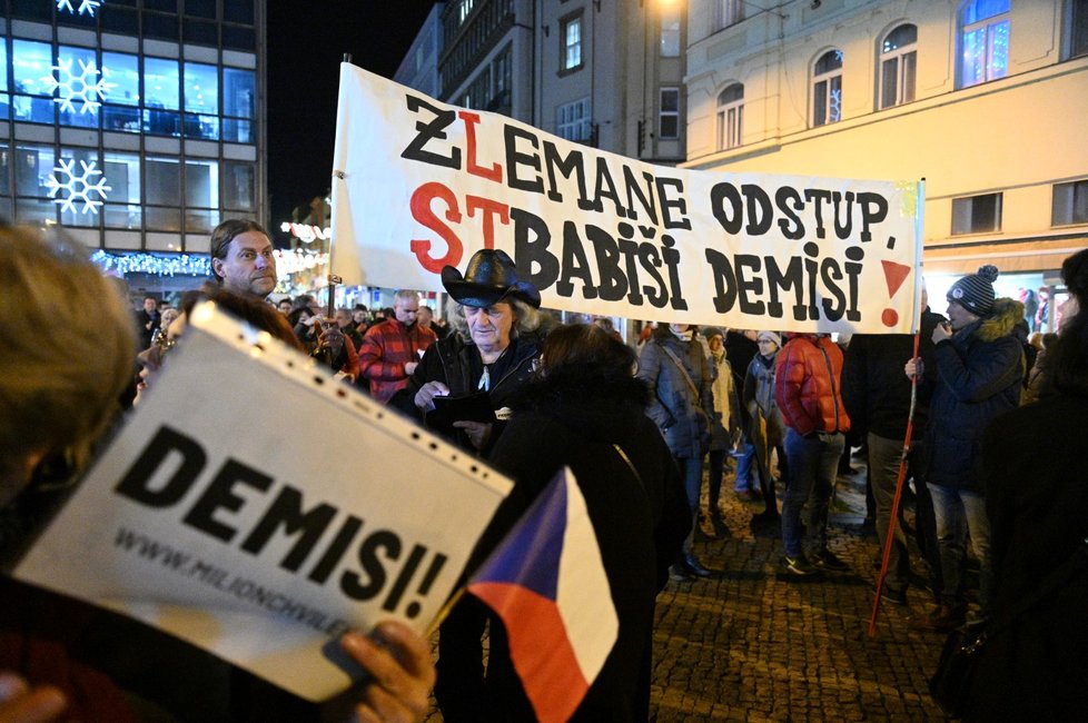 Protestní akce za odstoupení premiéra Andreje Babiše (ANO) v Brně (19. 12. 2019)