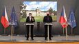 Premiér Andrej Babiš (ANO) a ministr zdravotnictví Roman Prymula (za ANO) na tiskové konferenci ohledně nových opatření (9.10.2020)