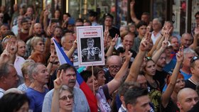 Pietní akt věnovaný okupaci Československa v roce 1968 se 21. 8. 2018 změnil spíš v demonstraci proti Andreji Babišovi