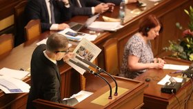 Premiér Andrej Babiš (ANO) ve Sněmovně při projednávání návrhu zákona o státním rozpočtu (4. 12. 2019)