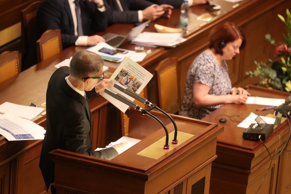 Premiér Andrej Babiš (ANO) ve Sněmovně při projednávání návrhu zákona o státním rozpočtu (4. 12. 2019)