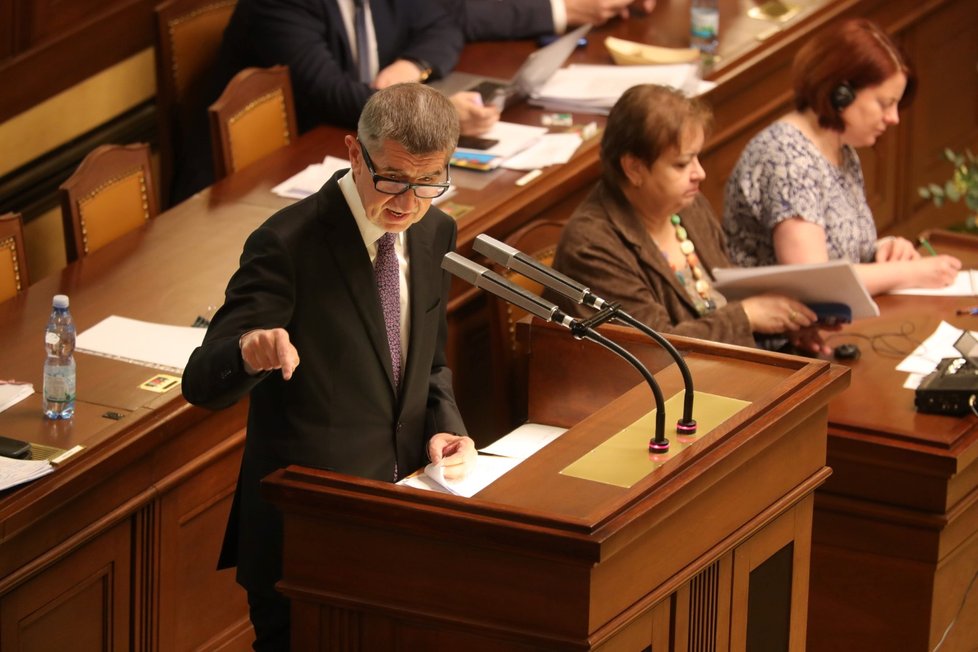 Premiér Andrej Babiš (ANO) ve Sněmovně při projednávání návrhu zákona o státním rozpočtu (4. 12. 2019)