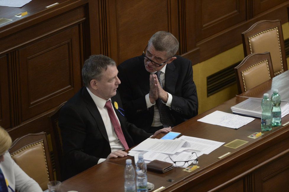 Vicepremiér Andrej Babiš (ANO) na schůzi Sněmovny o údajném zneužívání moci
