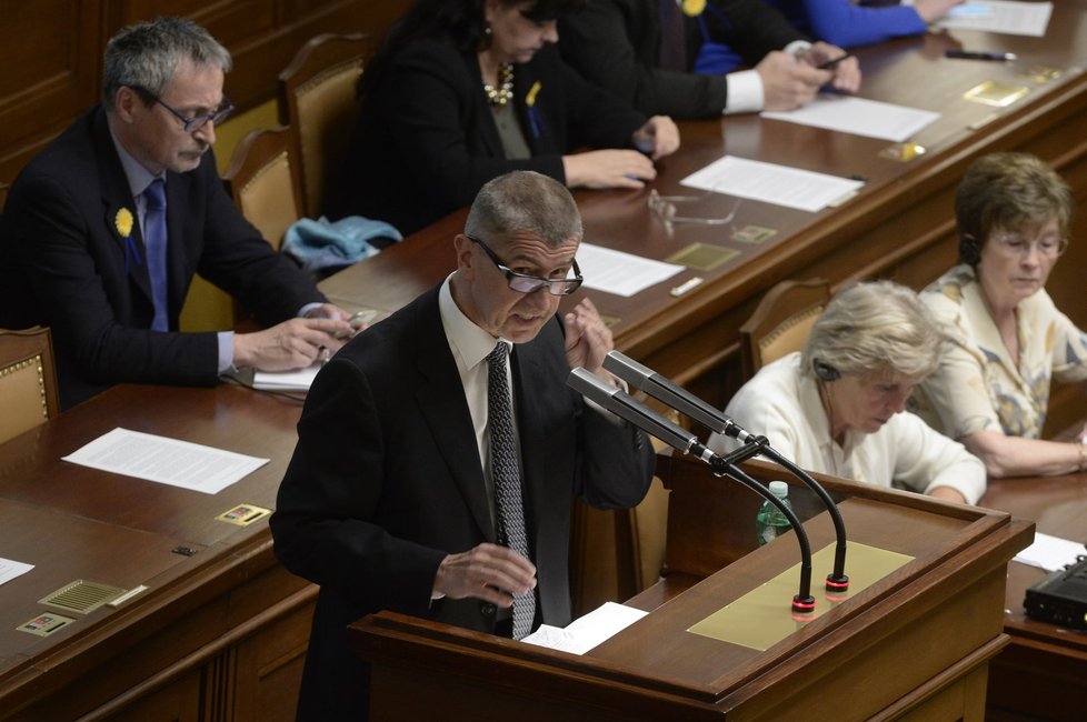 Vicepremiér Andrej Babiš (ANO) na schůzi Sněmovny o údajném zneužívání moci