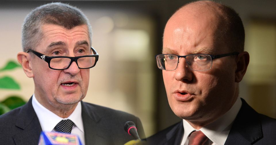 Vicepremiér Andrej Babiš (vlevo, ANO) a premiér Bohuslav Sobotka (ČSSD)