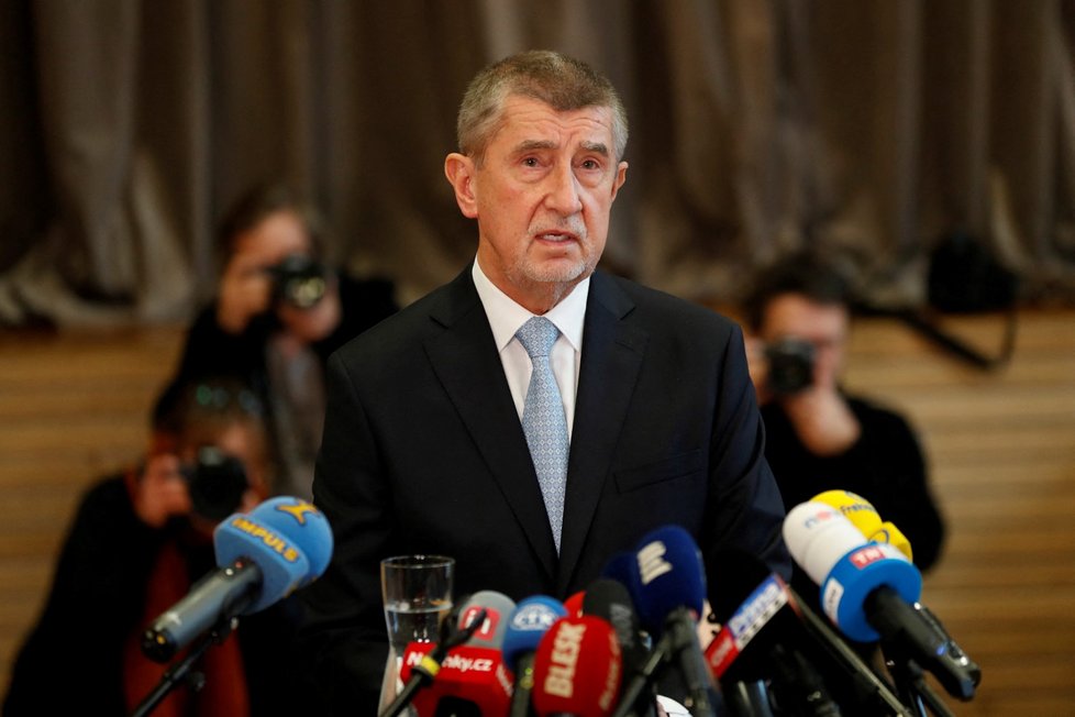 Expremiér Andrej Babiš (ANO) v Průhonicích poté, co soud rozhodl o jeho nevině (9.1.2023)