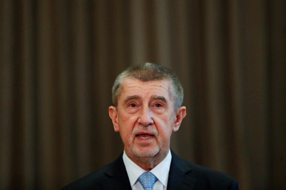 Expremiér Andrej Babiš (ANO) v Průhonicích poté, co soud rozhodl o jeho nevině (9.1.2023).