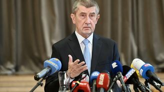 Babiš sdílel na sociálních sítích smyšlenou podporu od Fialy a Pekarové