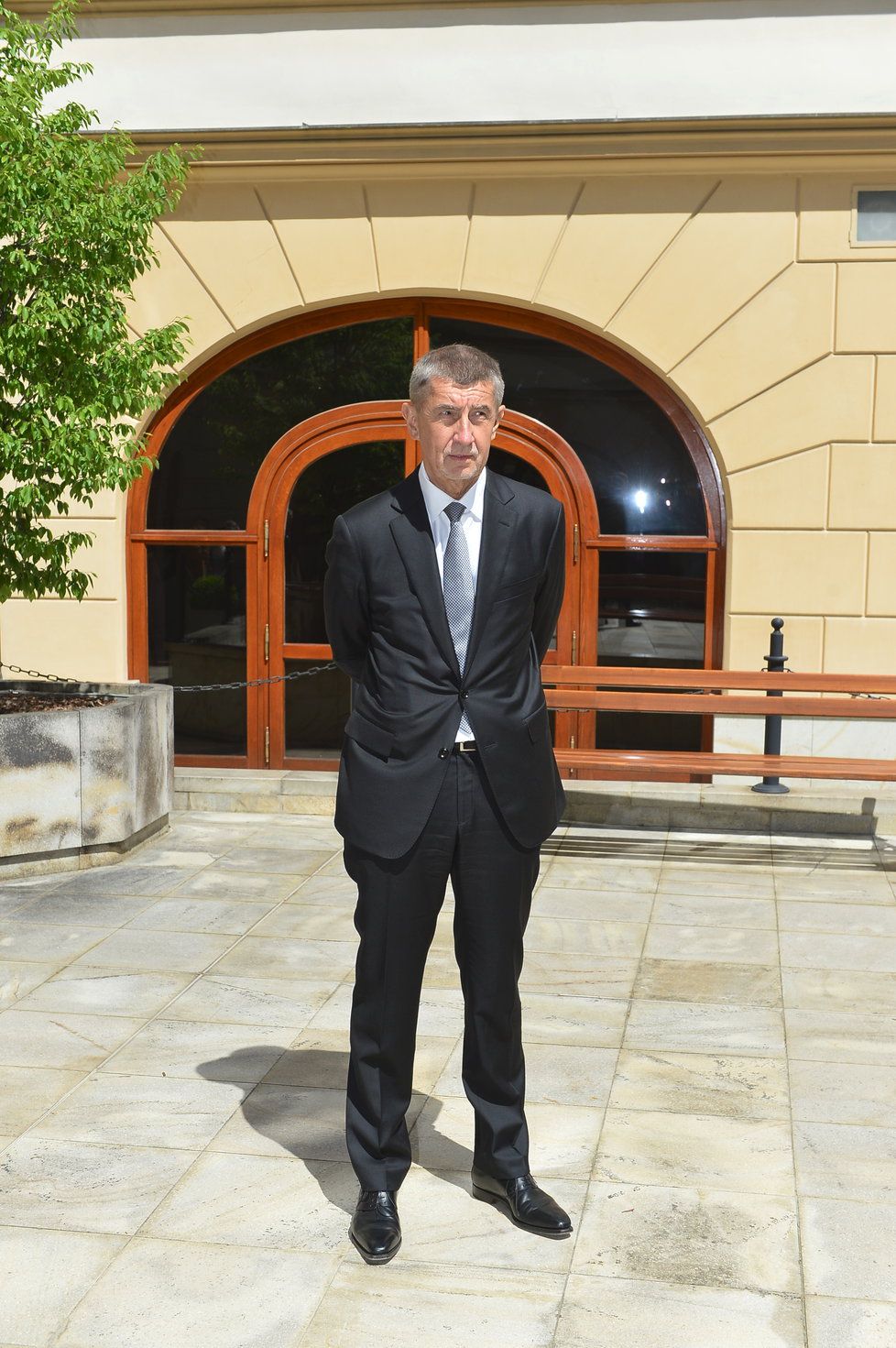 Premiér Babiš (ANO) je připraven odvolat ministra Staňka (ČSSD), s prezidentem záležitost probere až příští pondělí.