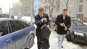 Andrej Babiš na Slovensku u soudu kvůli StB. Tehdy byl ještě ministrem financí ČR.